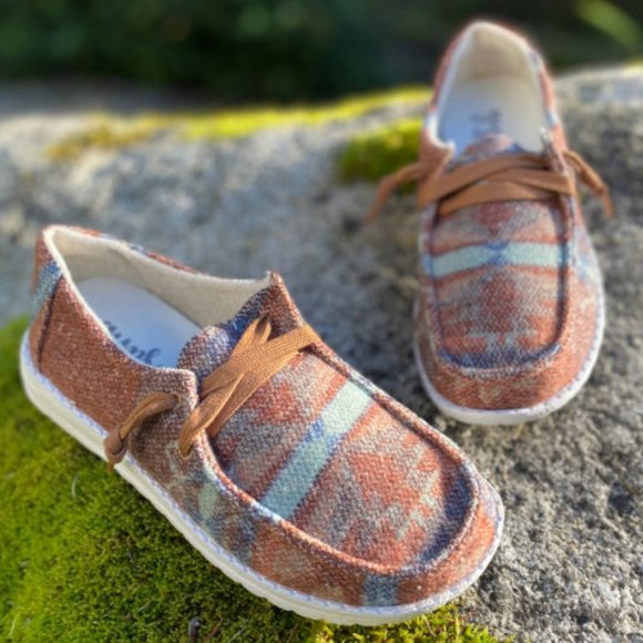 New Gypsy Jazz Aaliyah Slip On Shoes in Rust - Picture 3 of 4